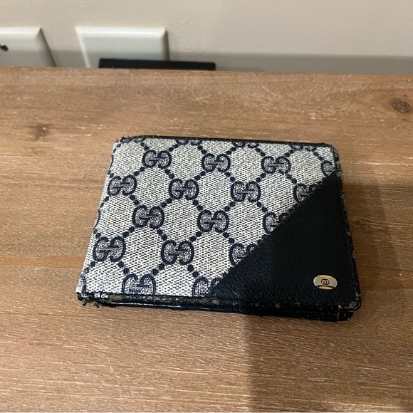 Authentic Gucci Men’s Wallet Vintage - Picture 1 of 11